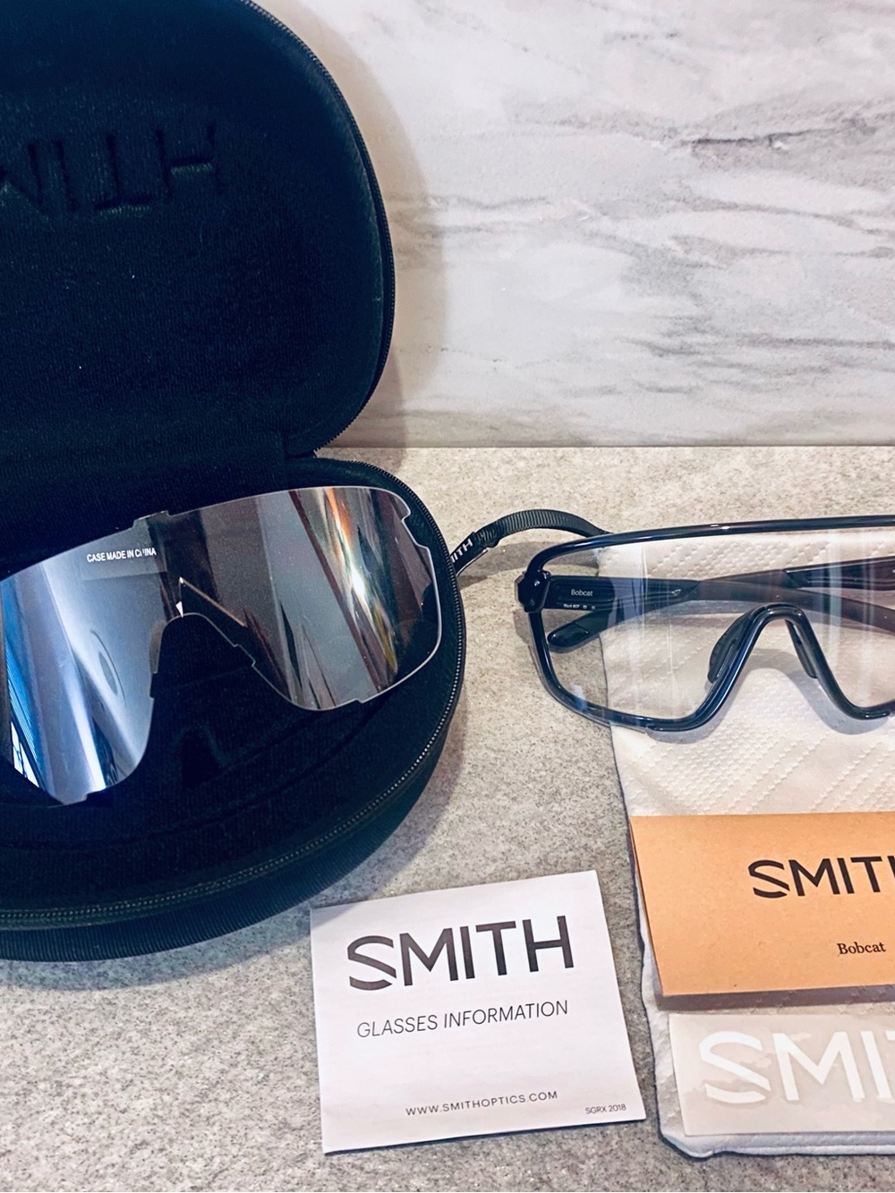 SMITH Bobcat Matte Black|ChromaPop Photochromic Clear to Grey + Clear Lens NWT